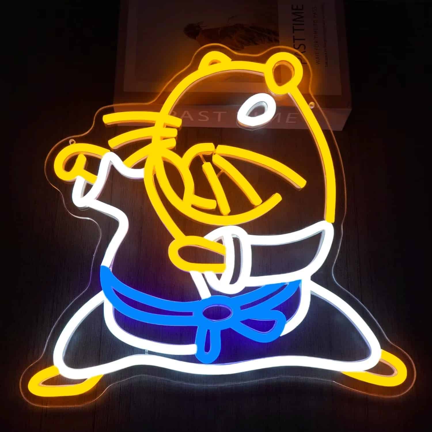 Neon Capybara Karaté