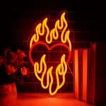neon coeur flammes 2