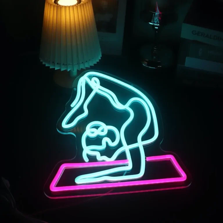 Neon Posture du scorpion (Vrischikasana) 2