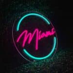 neon-miami-gauche