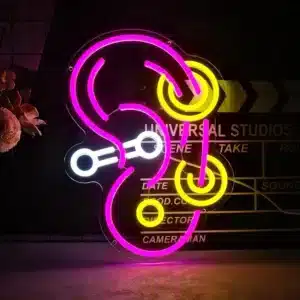 Neon Oreille Percée 1