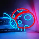 Neon Coccinelle 2