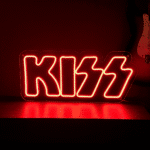 neon kiss