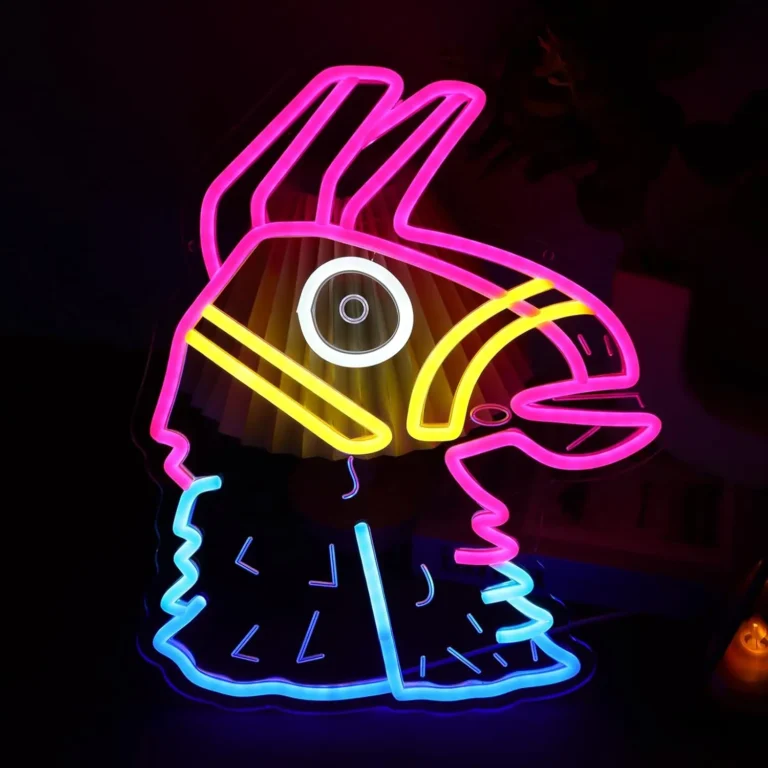 Neon Lama Fortnite 1