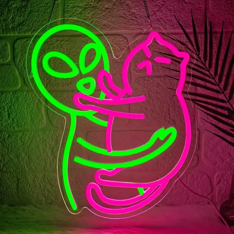 Neon Alien Chat 1