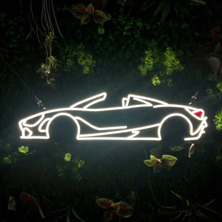 Neon McLaren 720S Cabriolet