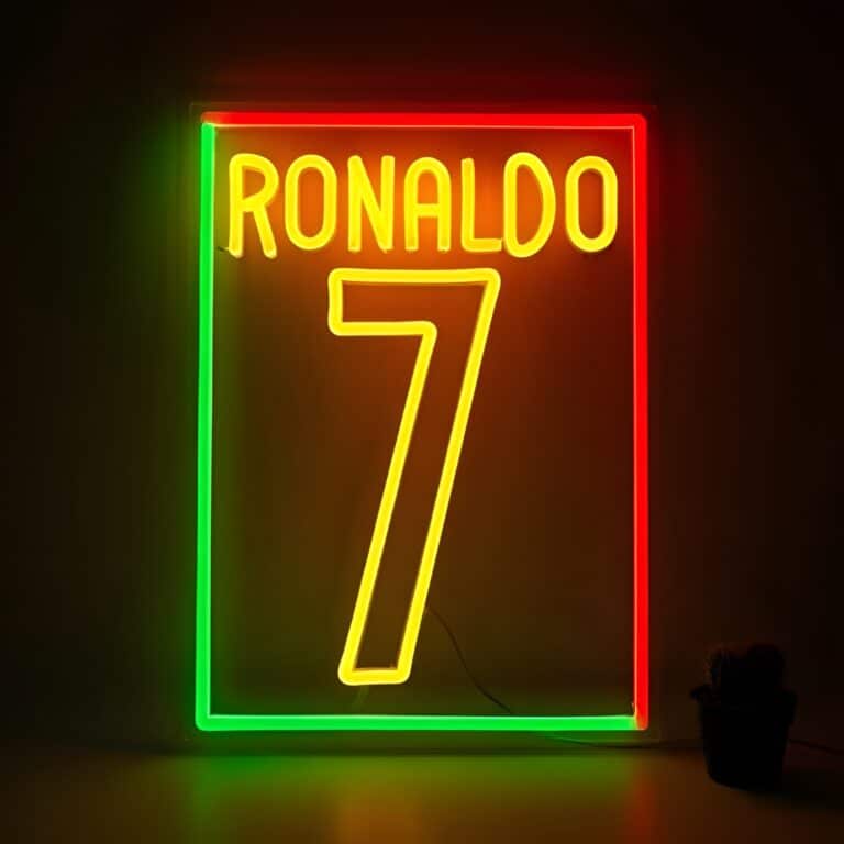Neon-Ronaldo-CR7-Football (1)